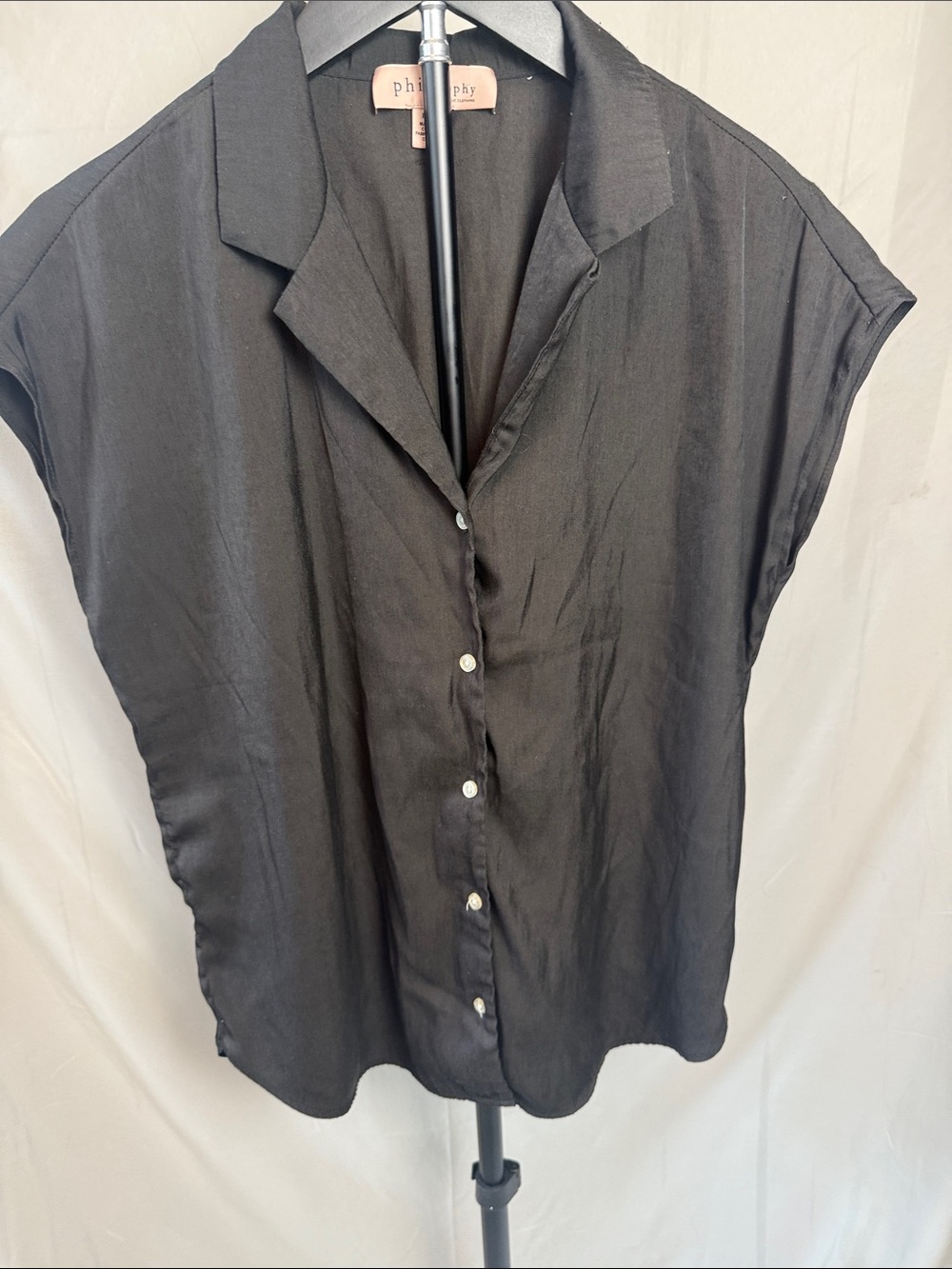 Philosophy Black Short-Sleeve Button-Down Blouse